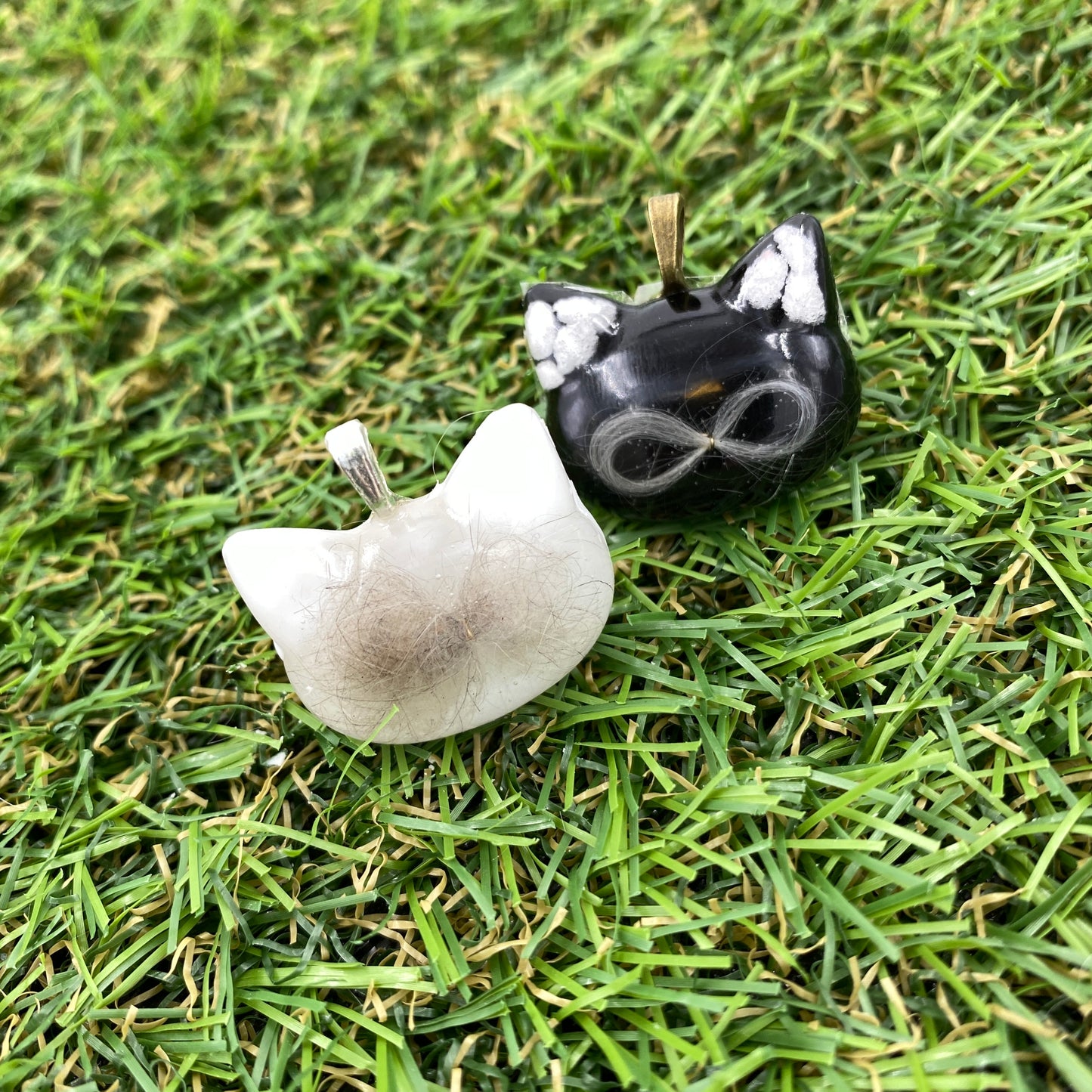 Purrfect kitty pendant